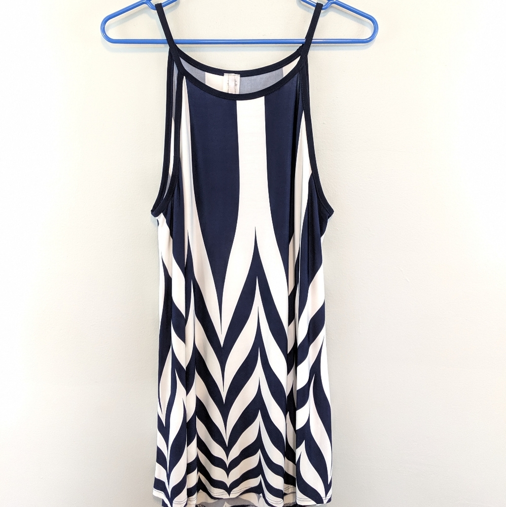 Plus Size Navy & White Chevron Print Tank